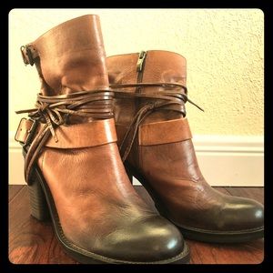 Vince Camuto Silas Wrap Booties